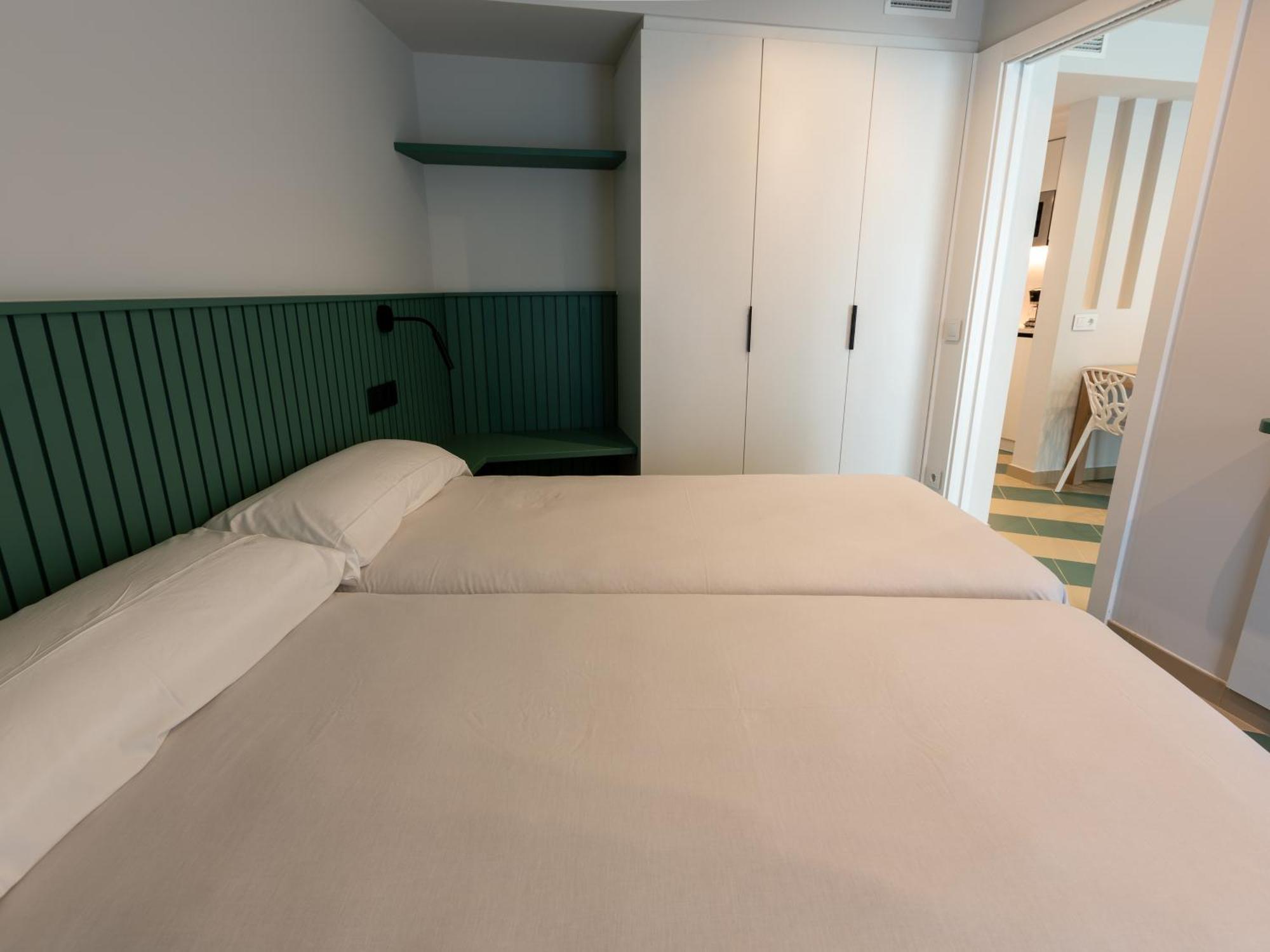 Apartamentos Sunway Arizona Сиджес Экстерьер фото