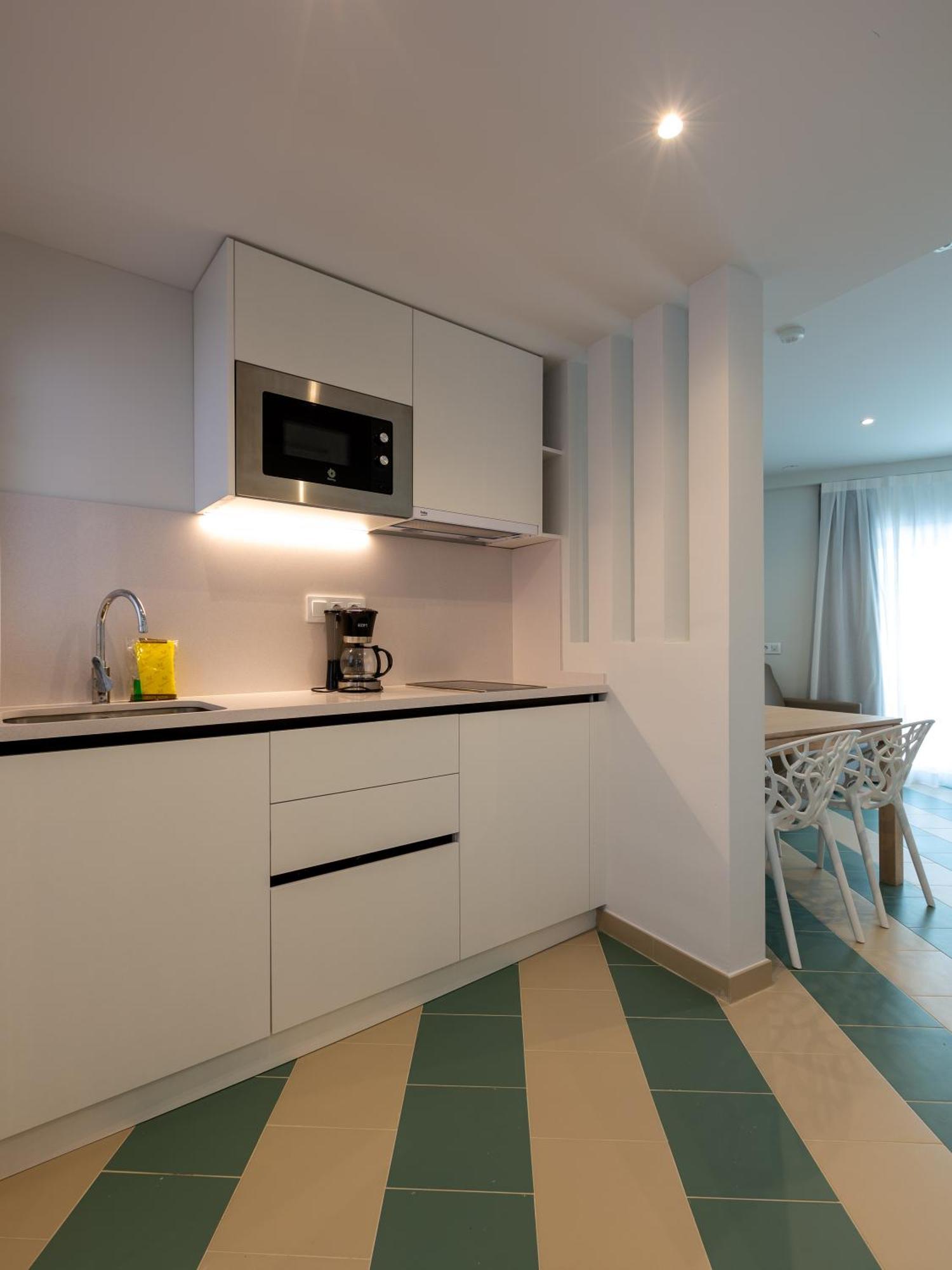 Apartamentos Sunway Arizona Сиджес Экстерьер фото